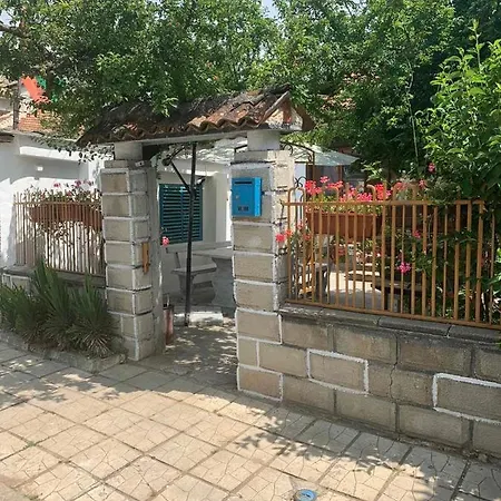 Къща За Гости Свети Георги *